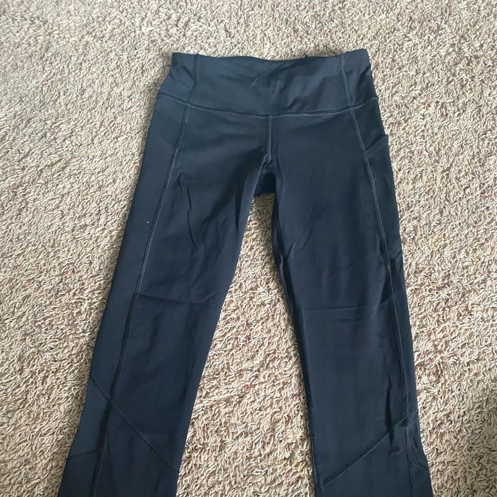 Cropped lulu lemon leggings